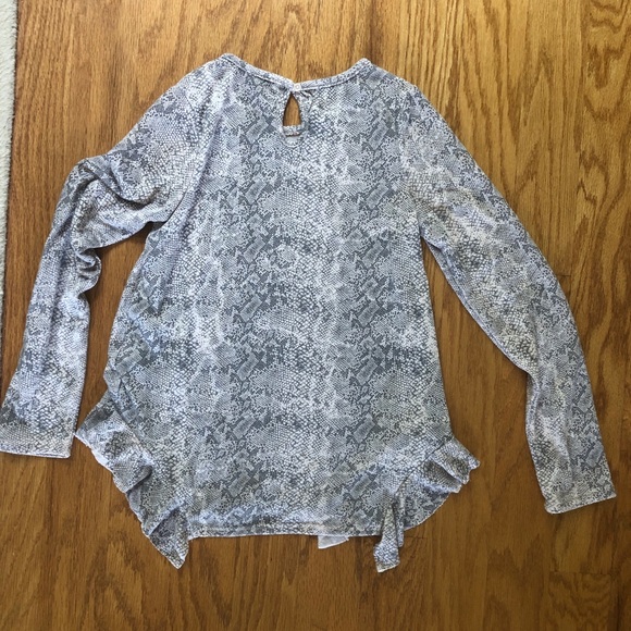 Snakeskin ruffle top - Picture 2 of 3